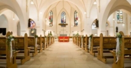 Auswahl der Kirche bei der Hochzeit