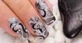 Fingernägel-Airbrush